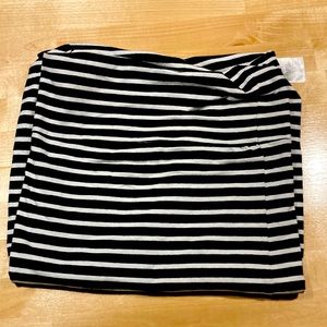 Black and white striped pencil skirt